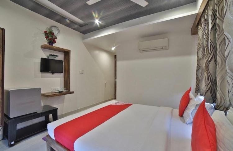 גנדהינאגר Hotel Green Apple מראה חיצוני תמונה