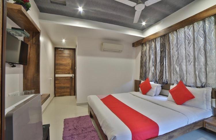 גנדהינאגר Hotel Green Apple מראה חיצוני תמונה