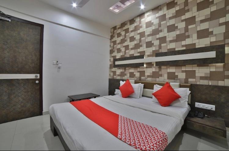גנדהינאגר Hotel Green Apple מראה חיצוני תמונה